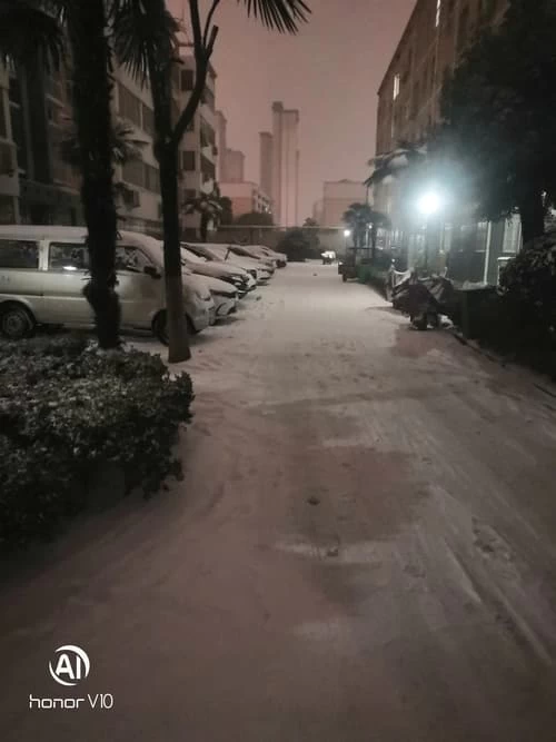 点击放大图片 大雪